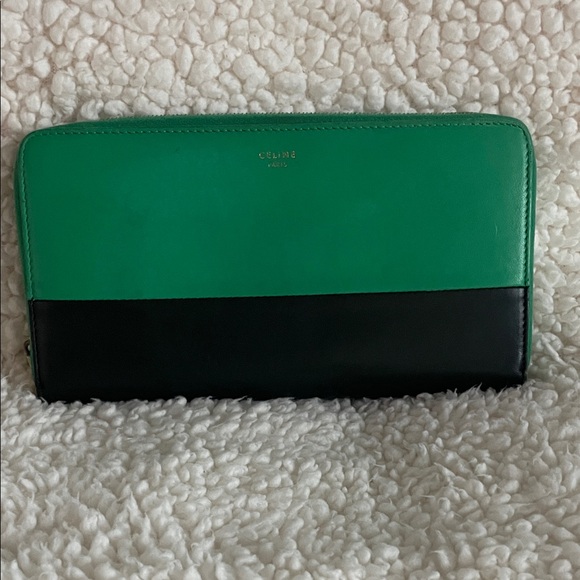 Celine Green and Black Wallet - Picture 1 of 16